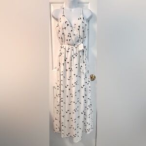 Pretty White Sun Dress with little black birds 🐦‍⬛ Maxi
